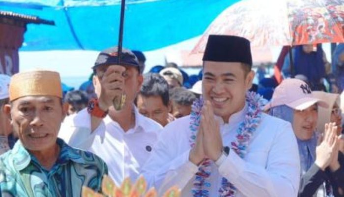 Pembangkit Listrik Tenaga Diesel Dipulau Pajenekang di resmikan Bupati Pangkep MYL