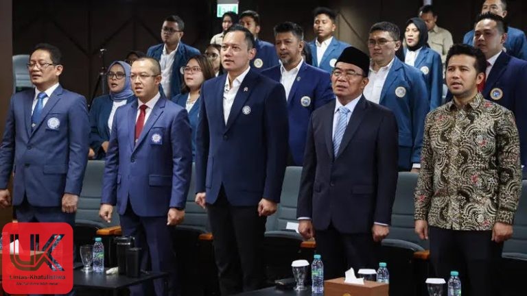 Agus Harimurti Yudhoyono Raih Predikat Lulusan Terbaik Program Doktor di Universitas Airlangga