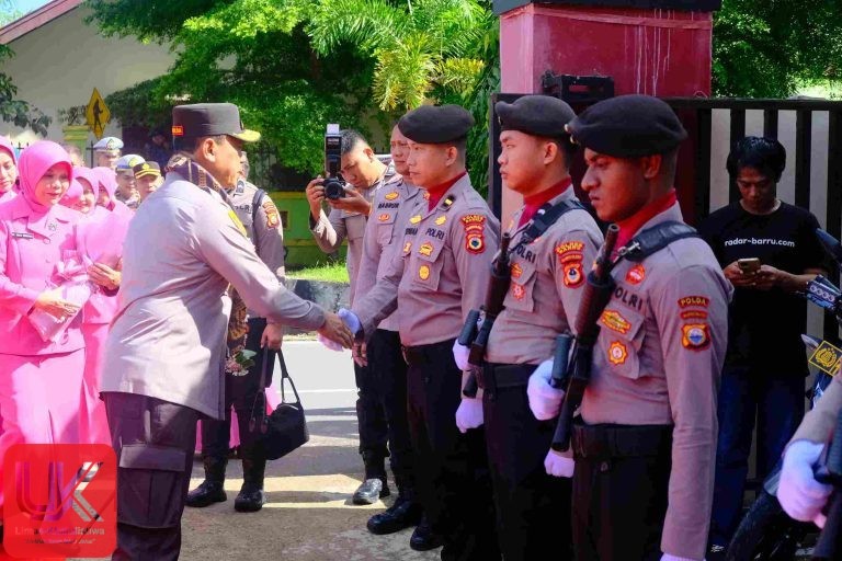 Kunjungan Kerja Kapolda Sulsel di Polres Barru
