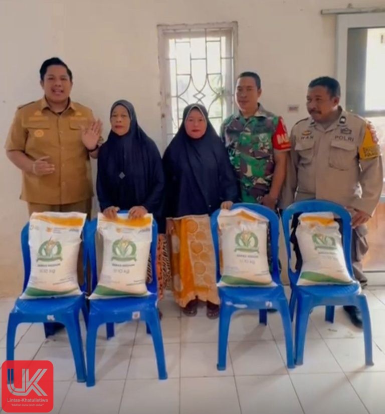 Sinergi TNI-Polri dan Kepala Desa Pitue Jamin Keamanan Pembagian Beras Bulog, Ciptakan Kamtibmas Kondusif