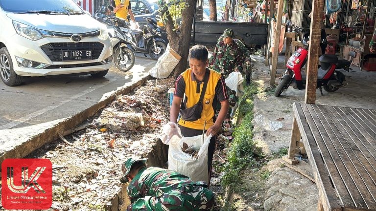 Polres Pangkep Bersama Forkopimda dan Masyarakat Gelar Karya Bakti di Pasar Sentral Pangkajene