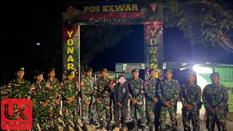 Warga Serahkan Senjata Springfield ke Pos Kewar, Bukti Kepercayaan pada Satgas Pamtas Yonarmed 12 Kostrad