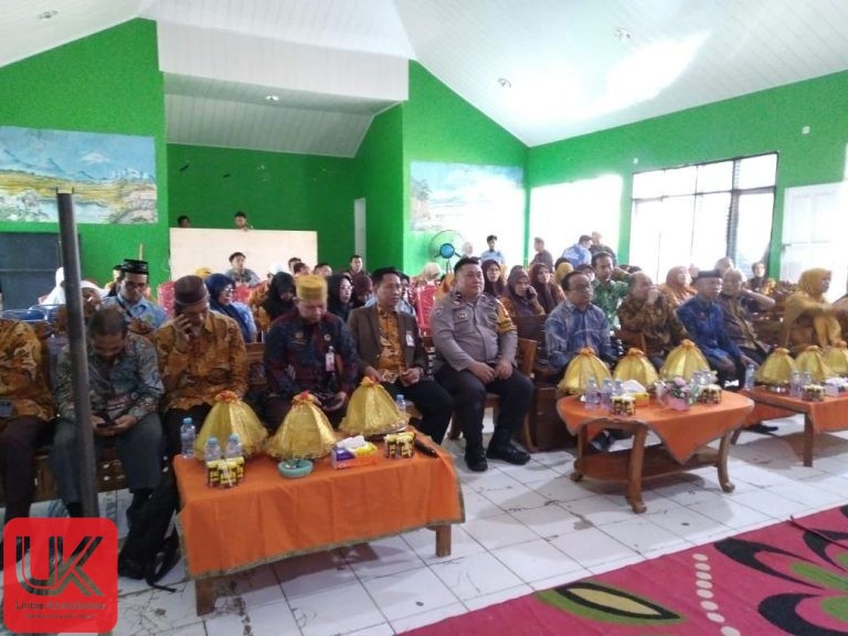 Wujud Sinergi Polri dan Dunia Pendidikan, Babinkamtibmas Hadiri Pentas Seni MAN pangkep.