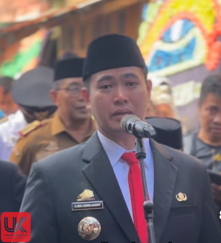 Tangis Bupati Pangkep Pecah Saat Lepas Jenazah Camat Fitri Mubarak, Kenang Dedikasi di Wilayah Kepulauan