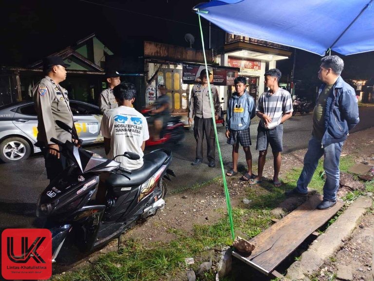 Polsek Balocci Laksanakan Patroli blue light di malam minggu