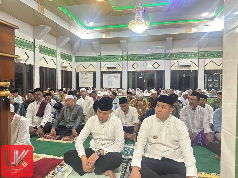 Safari Ramadhan Bupati Pangkep di Masjid Darul Falah Attangsalo