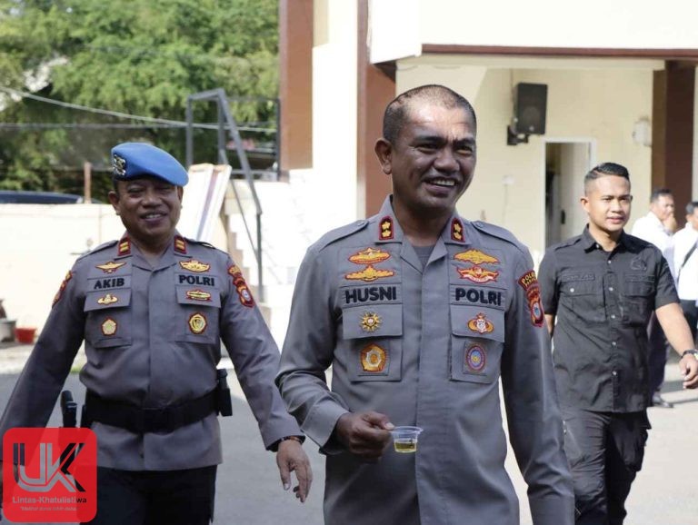 Kapolres Pangkep dan Jajaran Laksanakan Tes Urine
