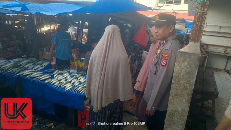 Wakapolsek Ma’rang Sambangi Pasar Bonto-Bonto, Pastikan Situasi Kamtibmas Aman dan Kondusif