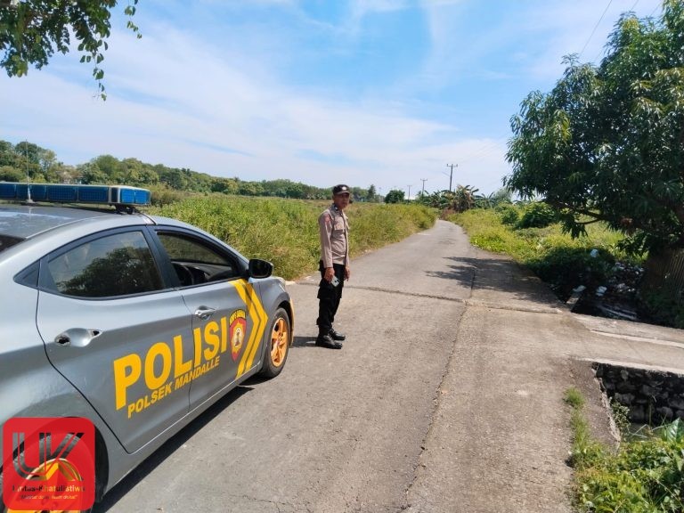 Polsek Mandalle Gelar Patroli Siang Hari Untuk Jaga Kamtibmas
