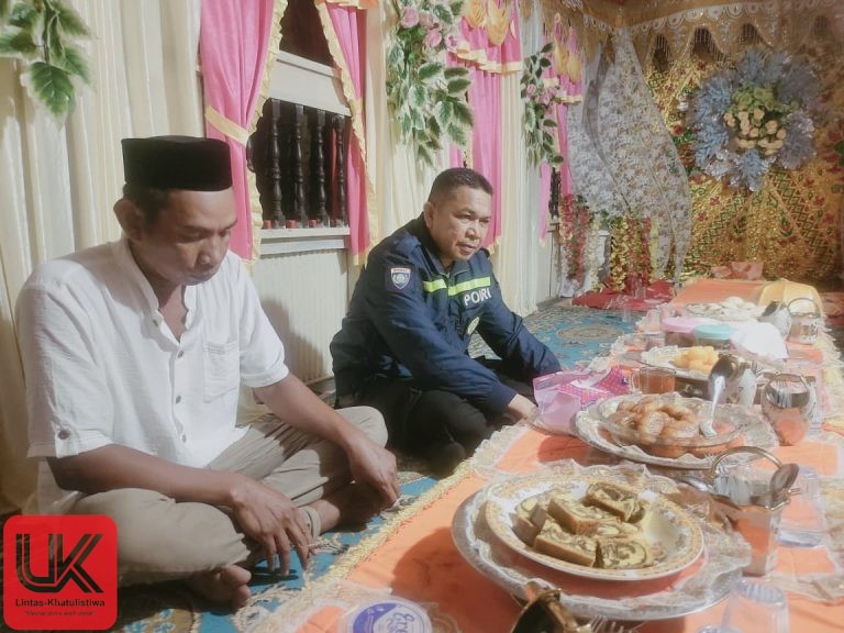 Pantau Pesta Pernikahan Warga, Bhabinkamtibmas Polsek Ma’rang Hadir Jaga Kamtibmas Tetap Kondusif