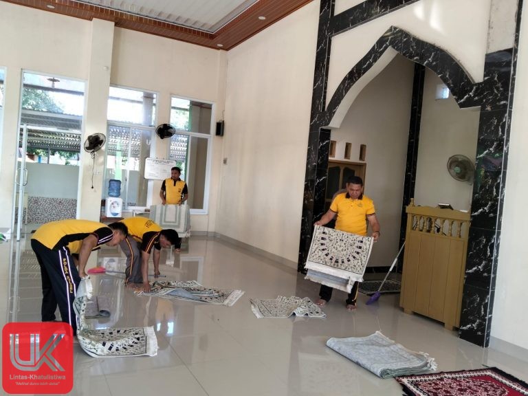 Sambut HUT Bhayangkara Ke-80, Polsek Ma’rang Gelar Bakti Religi di Masjid Ibnu Sabil SMP Negeri 1 Ma’rang