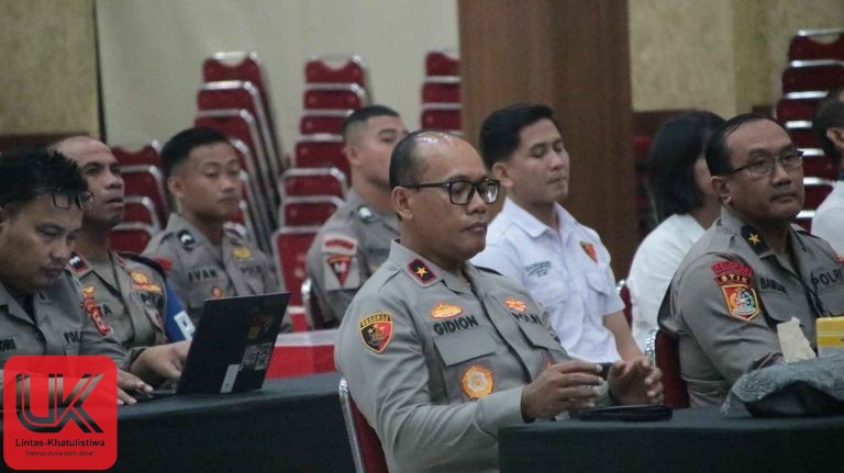 Ibadah Perdana Wakapolda Sulsel Bersama Personel Oikumene, Perkuat Iman dan Kebersamaan