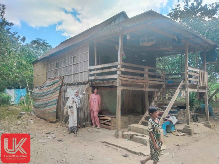 Lurah Ma’rang Turun Langsung Data Rumah Tidak layak Huni di Kampung Gellengnge