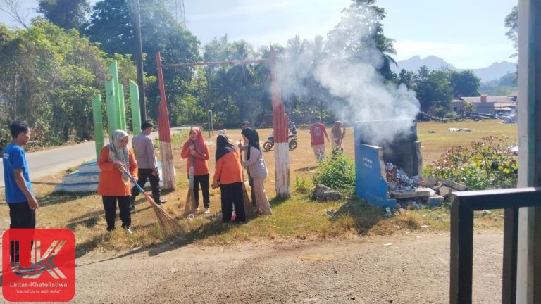 Bhabinkamtibmas Polsek Ma’rang Gelar Kerja Bakti Bersama Pemdes Punranga