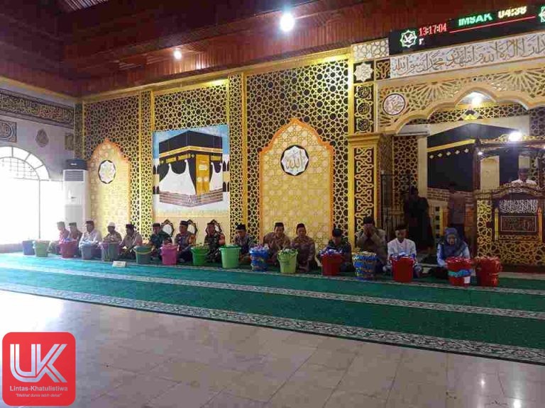 Perkuat Sinergitas Kapolsek dan Danramil Ma’rang Kompak Hadiri Maulid Nabi di Masjid Raodatul Jannah Laikang