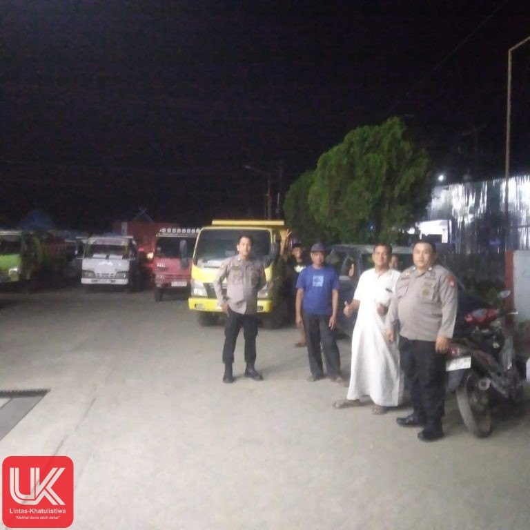 Personel Polsek Ma’rang Jaga Kamtibmas di SPBU Antisipasi Dampak Keterbatasan Stok BBM