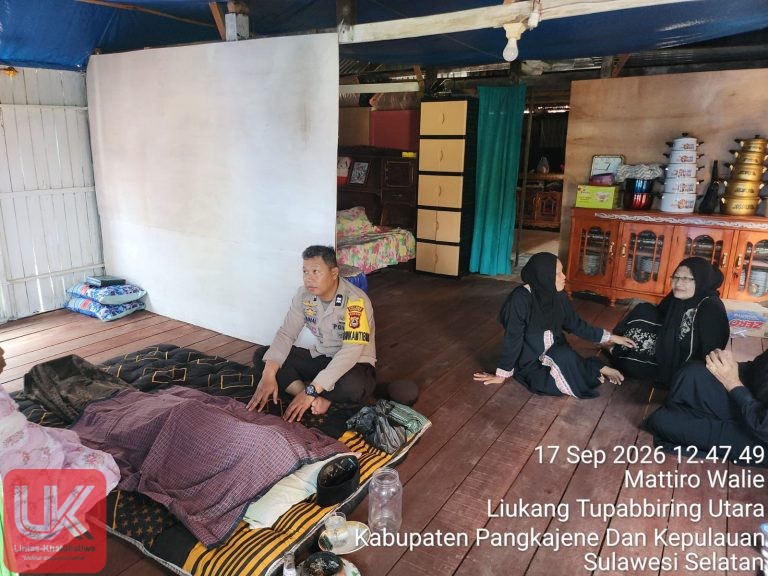 Wujud Kepedulian dan Empati, Bhabinkamtibmas Desa Mattiro Walie Melayat Warga Pulau Samatellu Lompo