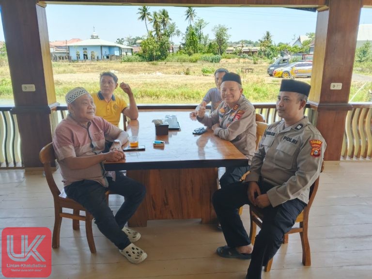 Ngopi Bareng di Bungoro Indah, Kapolsek Bungoro Pererat Silaturahmi dengan Tokoh Masyarakat