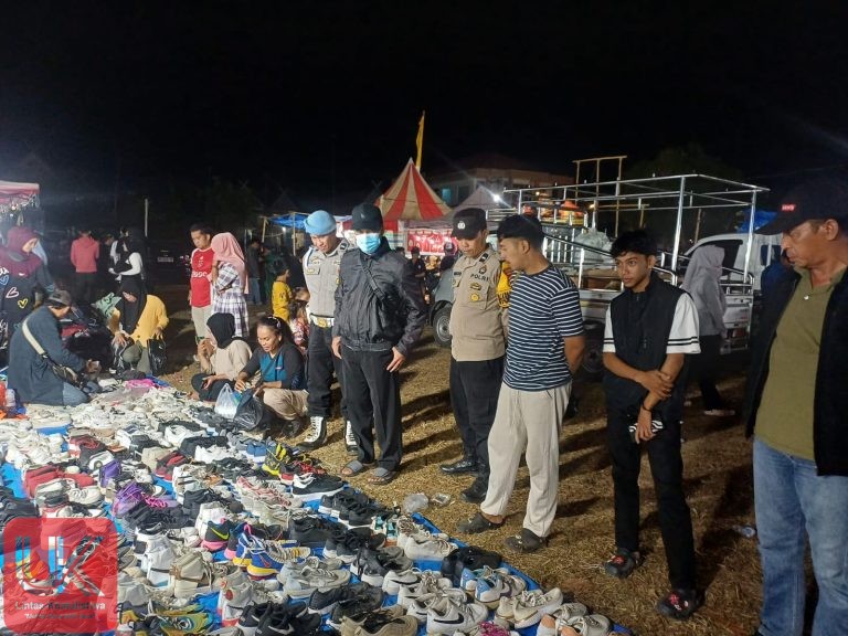 Cegah Potensi Gangguan Kamtibmas, Kapolsek Segeri Pantau Pasar Malam