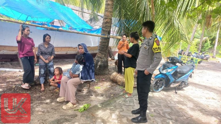 Bhabinkamtibmas Desa Sabalana, Brigpol Hasalim, kembali turun ke lapangan untuk menyapa warga secara langsung.