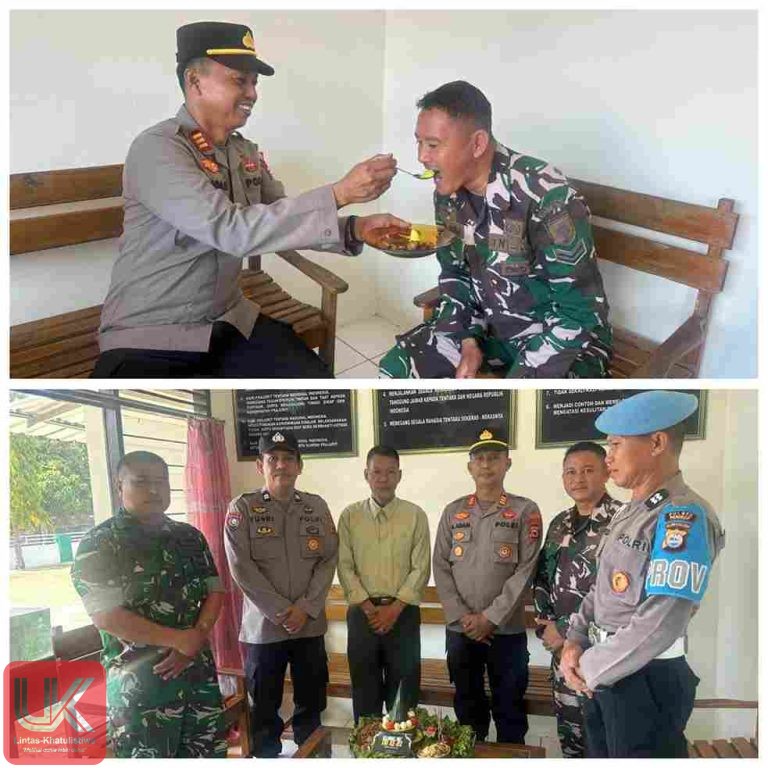 Kapolsek Ma’rang Bersama Personel Sambangi Koramil, Berikan Ucapan HUT TNI ke-81