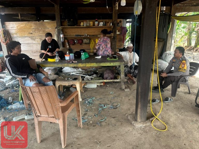 Kegiatan sambang ini mendapat respon positif dari masyarakat setempat yang merasa diperhatikan dan dilibatkan langsung dalam menjaga lingkungan mereka.