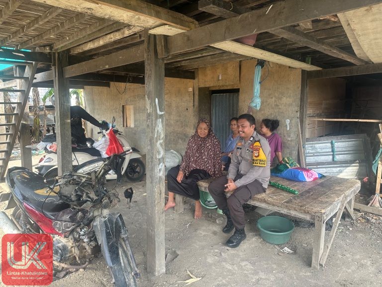Bhabinkamtibmas Ma’rang Sambangi Warga Tamangapa Ajak Jaga Kampung Tetap Aman